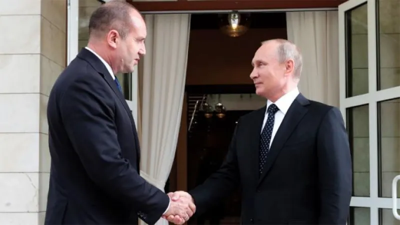 Румен Радев се среща с Путин в Санкт Петербург