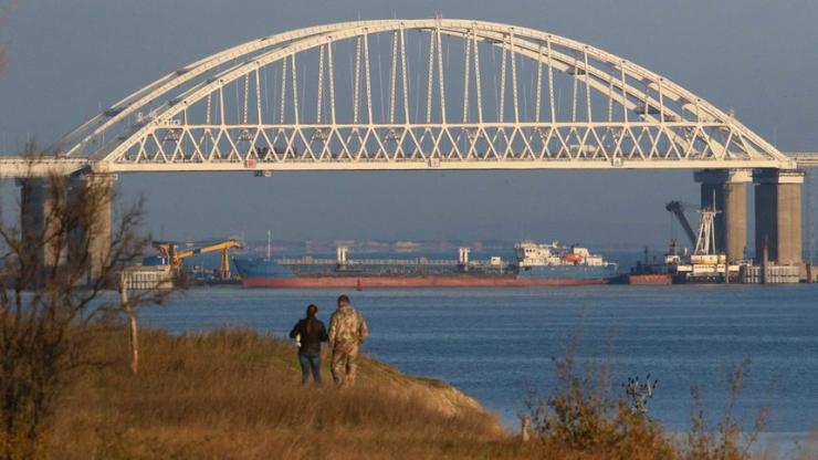 Украйна задържа руски танкер, участвал в атаката срещу украински кораби миналата година