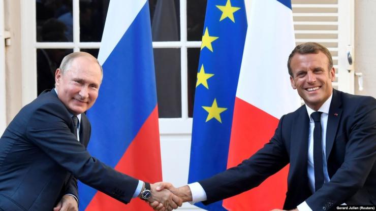 Срещата на Макрон и Путин не промени мнението на френския президент за връщането на Русия в Г-7