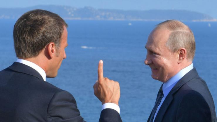 Макрон смъмри Путин за полицейското насилие в Москва