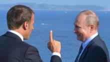 Макрон смъмри Путин за полицейското насилие в Москва 