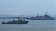 трите украински кораба бяха задържани цяла година от Русия