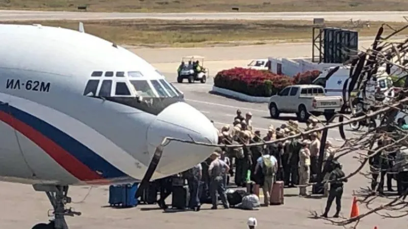 Пристигането на руските военни самолети във Венецуела породи поредното напрежение между Москва и Вашингтон
