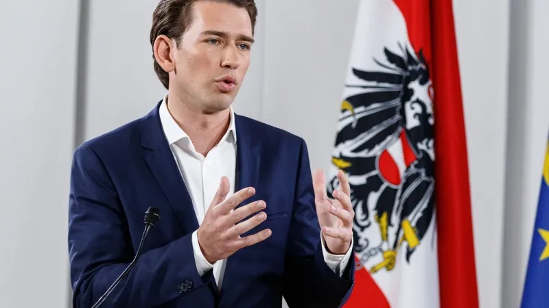 Канцлерът на Австрия себастиан курц поиска нови избори по-малко от 24 часа след като му бе поискана оставката 