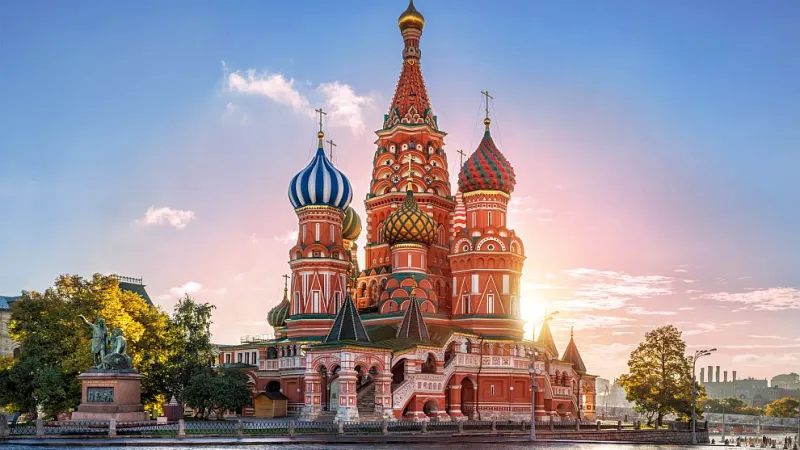 Подкрепата за партиите в Русия бележи забележим спад
