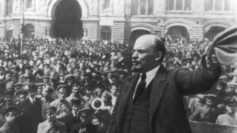 Комунистическата пропаганда създаде фалшив образ на Ленин 